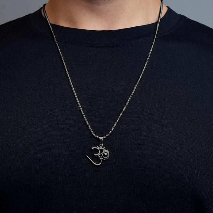 ποΈ Om Pendant with Adiyogi β Spiritual Energy & Divine Protection in One Pendant πβ¨